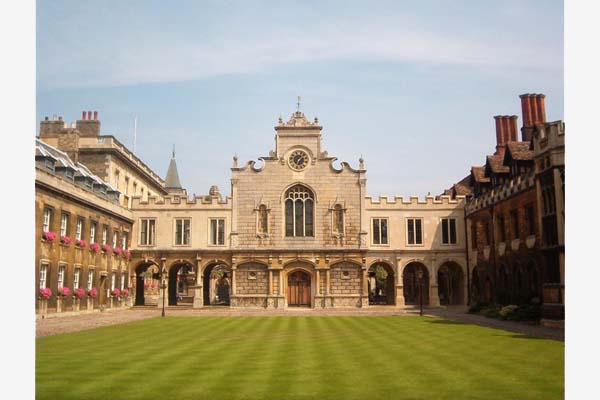 CambridgeUniversity_02
